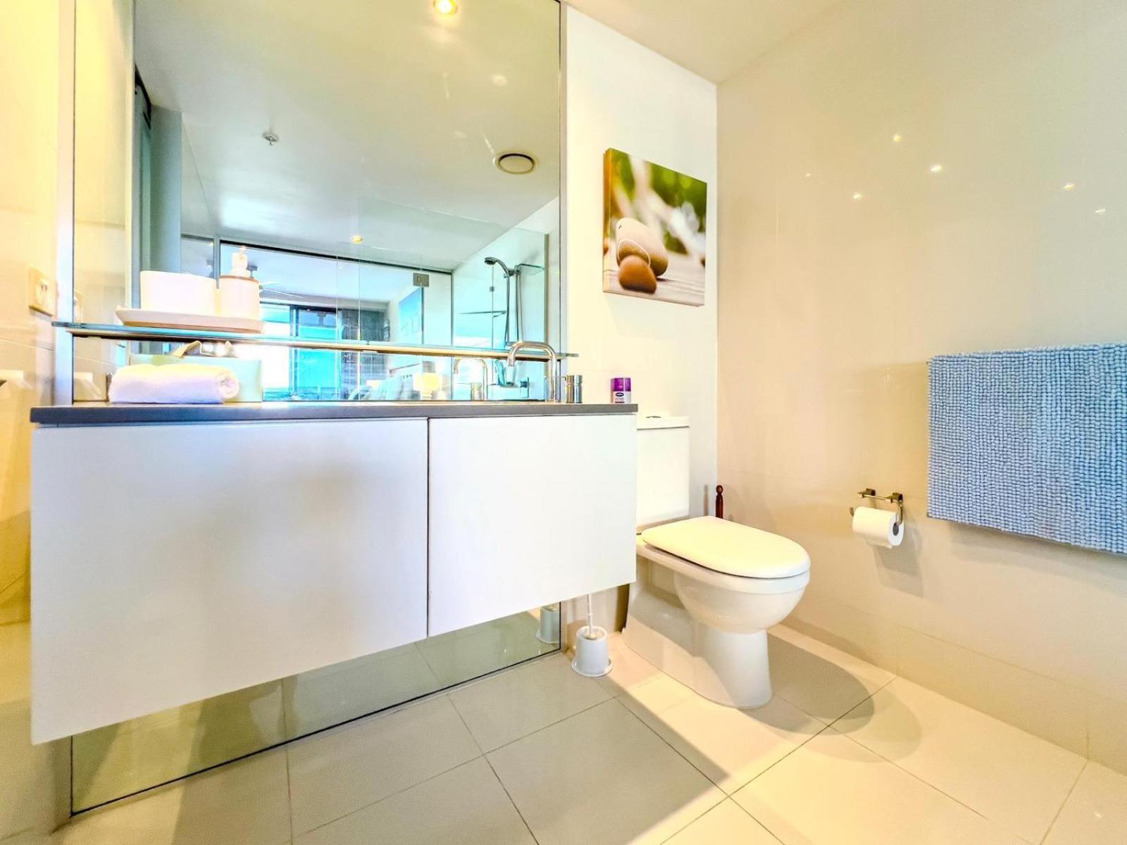 Circle On Cavill Escape * Gold Coast